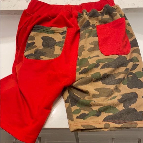 Bape shark mouth shorts - Picture 2 of 3